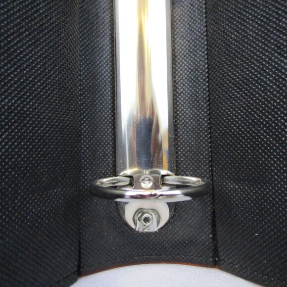 Bindertek Premium Leather 3-Ring Binder/Photo Album - 1st of 8 - Picture 6 of 7